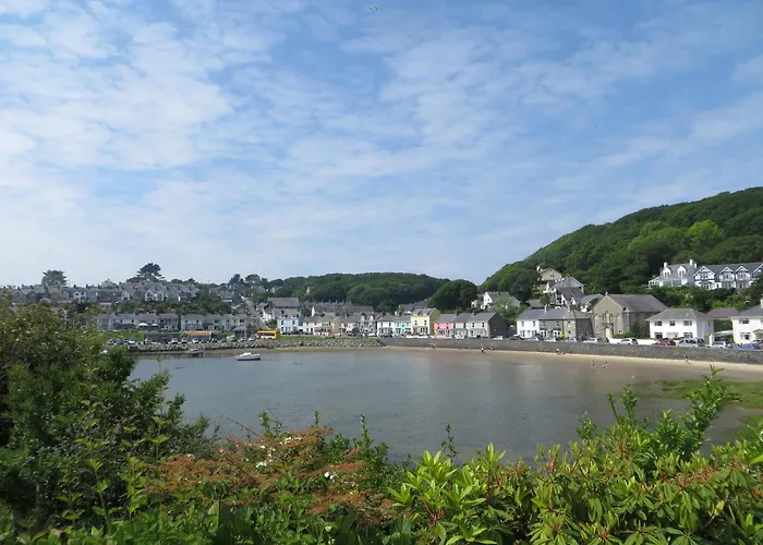 Porthmadog, Sleeps 11, 5 Bedrooms, 5 Bathrooms, Mountain Views