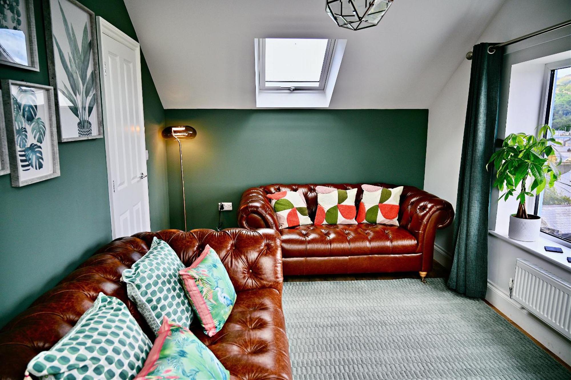 Holiday home Porthmadog, Sleeps 11, 5 Bedrooms, 5 Bathrooms, Mountain Views